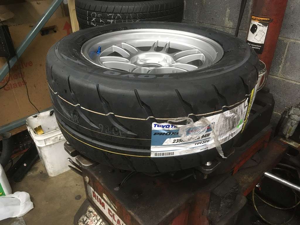 Zip Tires New & Used | 12050 Parklawn Dr, Rockville, MD 20852, USA | Phone: (301) 686-4053