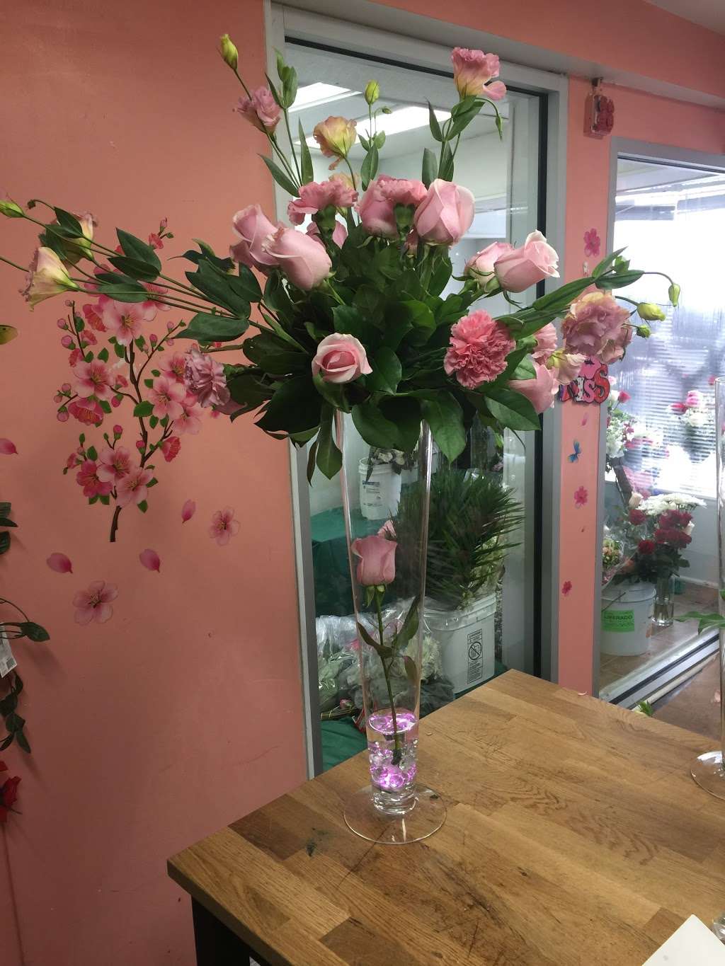 Balleza The Flower Shop | 3506 A New York Ave, Union City, NJ 07087, USA | Phone: (201) 453-3975