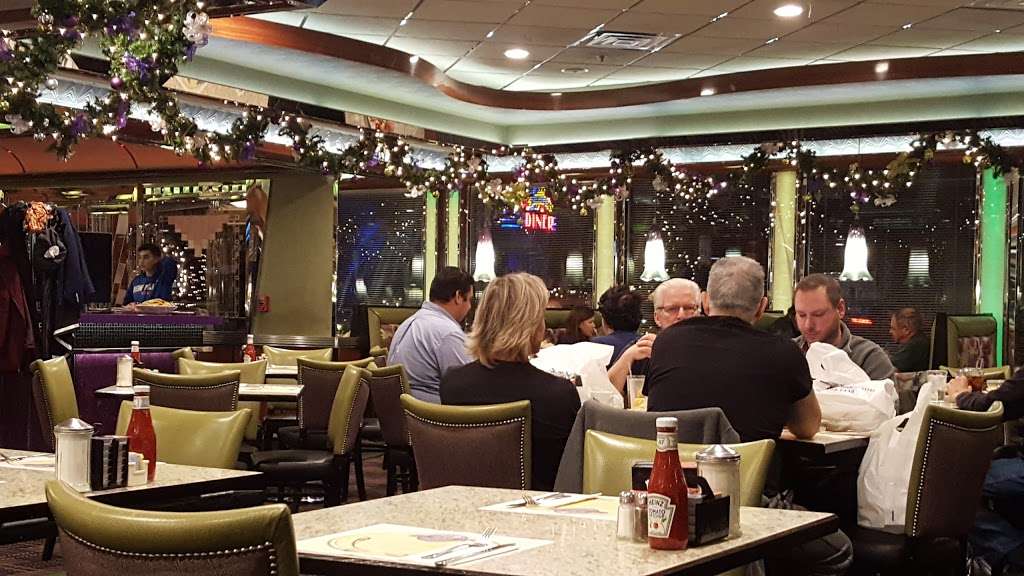 Premier Diner Commack | 690 Commack Rd, Commack, NY 11725, USA | Phone: (631) 462-1432