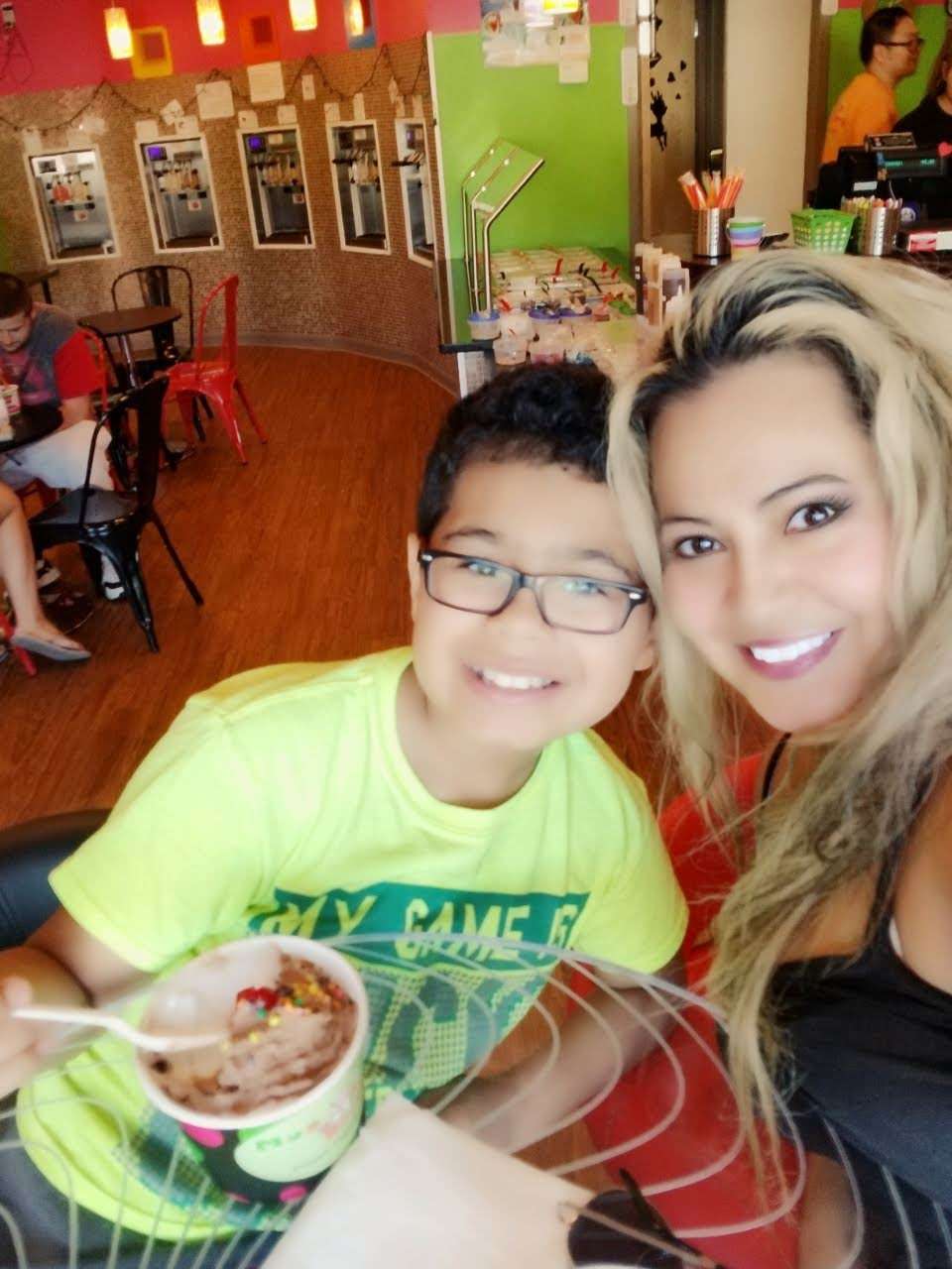 MoooBerry Frozen Yogurt | 686 Broadway, Raynham, MA 02767, USA | Phone: (508) 823-7798