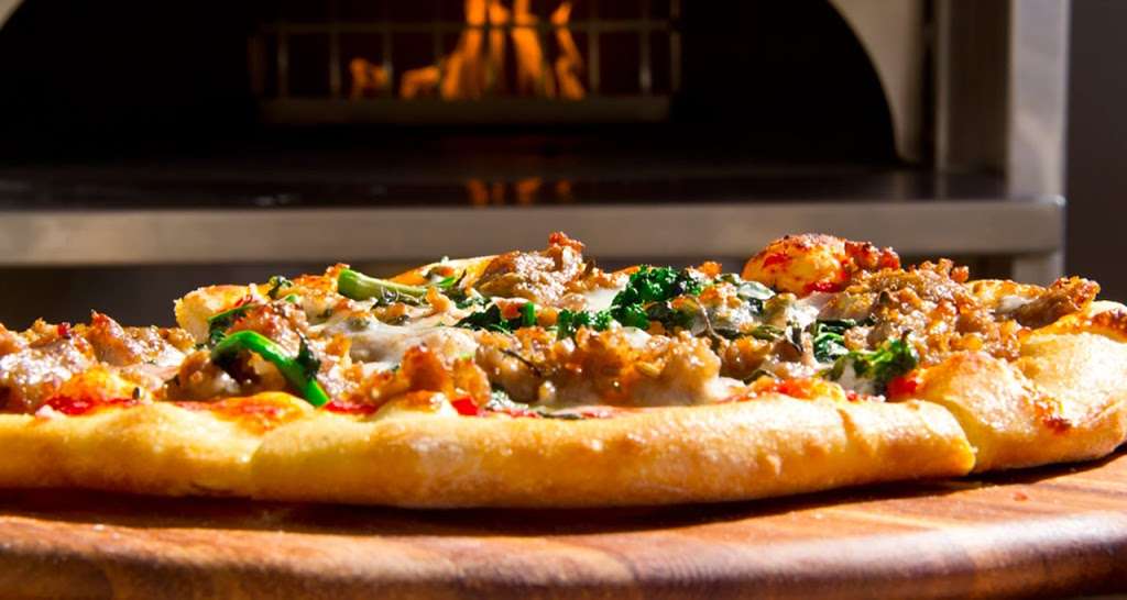 ENO Pizzeria & Wine Bar | 1500 Orange Ave, Coronado, CA 92118 | Phone: (619) 522-8490