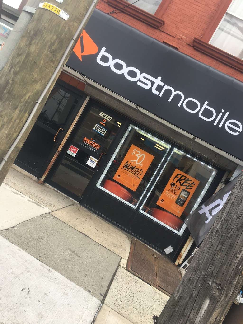 Metro by T-Mobile | 1440 Forest Ave, Staten Island, NY 10302 | Phone: (718) 273-5316