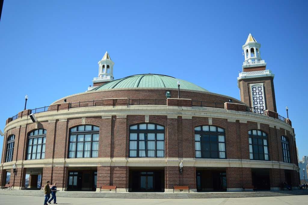 Navy Pier Terminal Building | 840 E Grand Ave, Chicago, IL 60611, USA