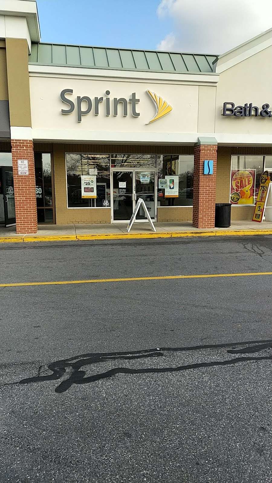 Sprint Store | 559 Ritchie Hwy, Severna Park, MD 21146 | Phone: (410) 793-7882