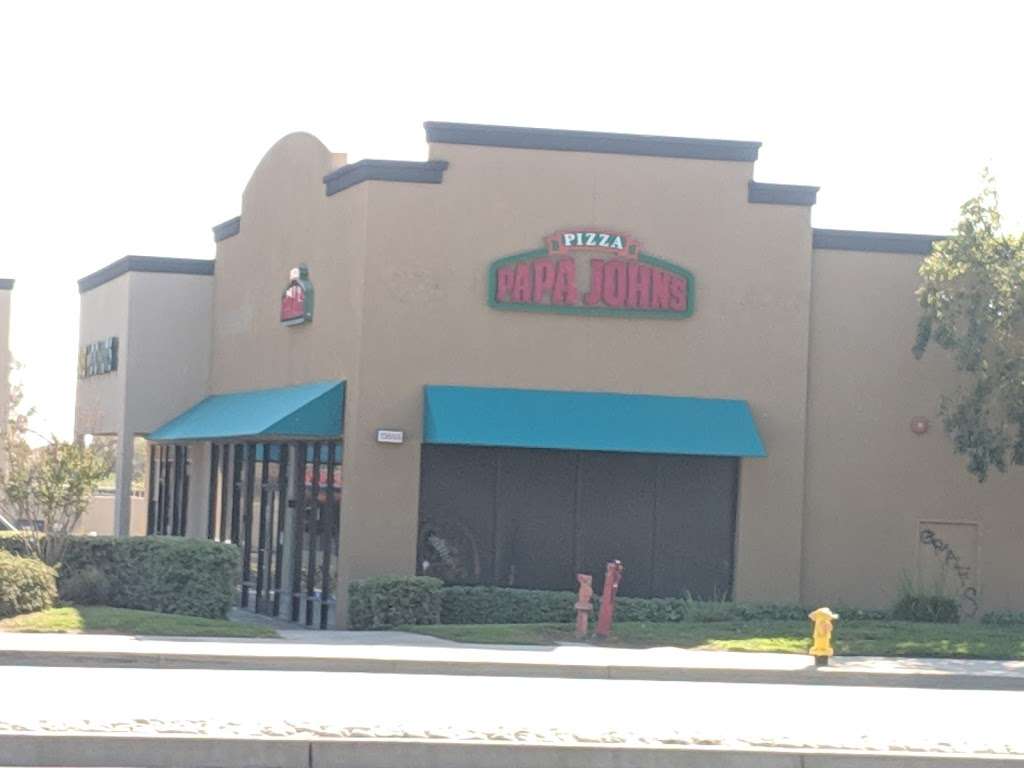 Papa Johns Pizza | 13655 E Foothill Blvd, Fontana, CA 92335, USA | Phone: (909) 463-0660