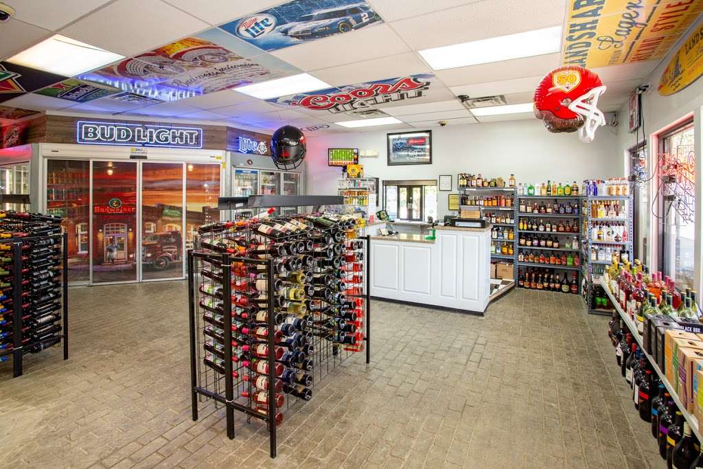 Hometown Liquor | 101 S Webster St, Spring Hill, KS 66083, USA | Phone: (913) 592-3665