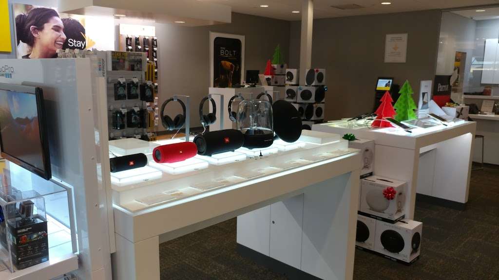 Sprint Store | 5620 W Grand Pkwy S, Ste B, Richmond, TX 77406, USA | Phone: (281) 313-8000