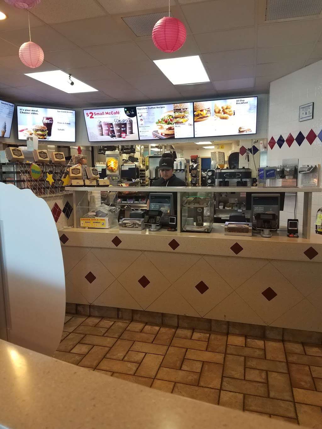 McDonalds | 8425 W Centennial Pkwy, Las Vegas, NV 89149, USA | Phone: (702) 646-5200