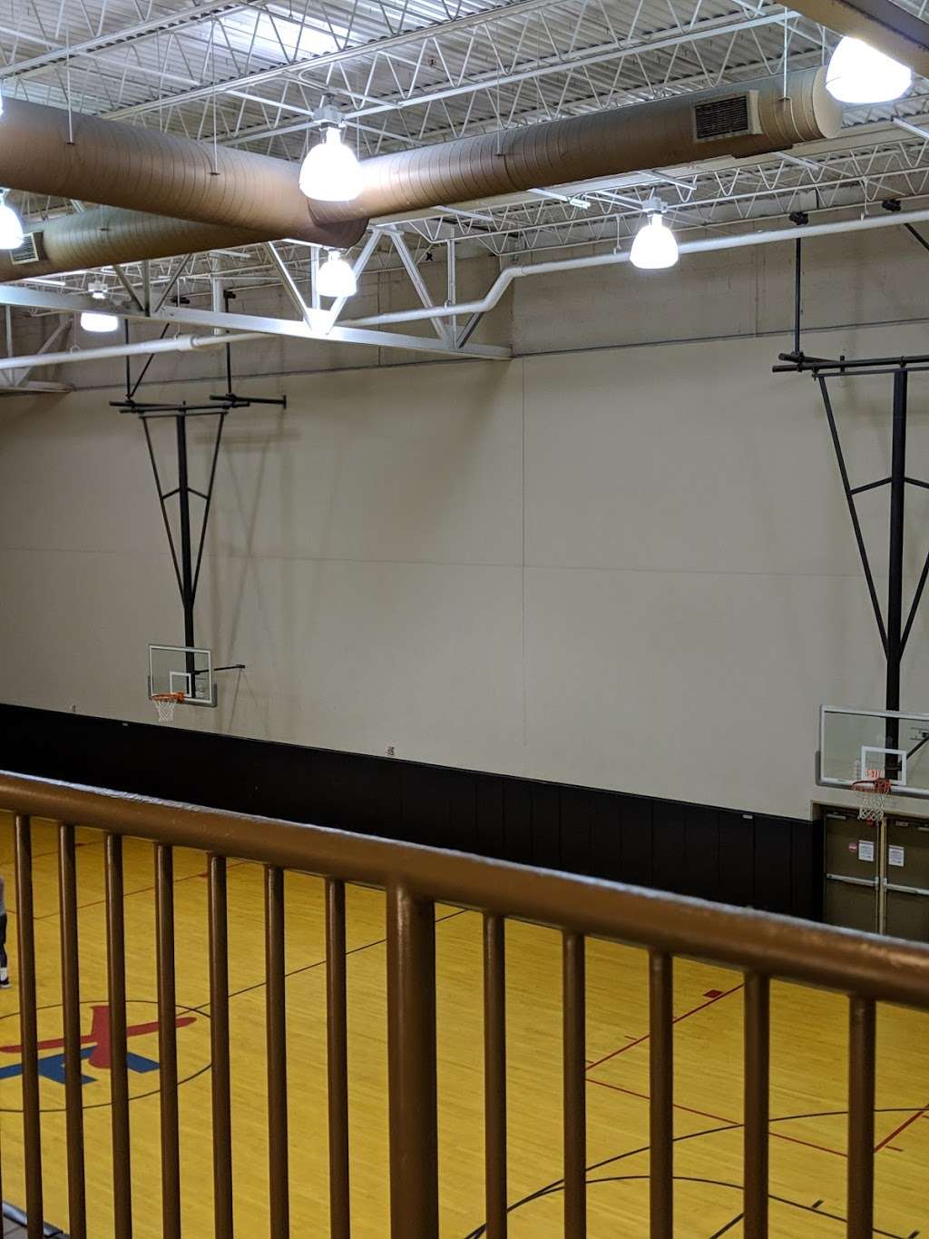 XSport Fitness in 9210 N Milwaukee Ave, Niles, IL 60714, USA