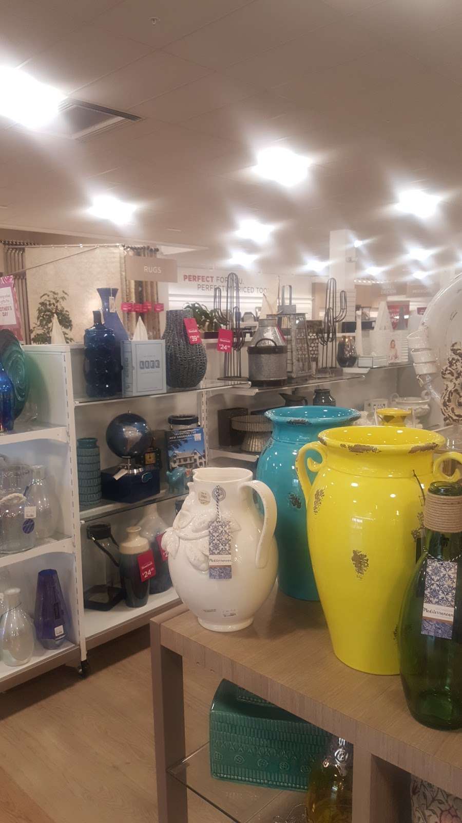 T.J. Maxx & HomeGoods | 1851 S Christopher Columbus Blvd, Philadelphia, PA 19148, USA | Phone: (215) 218-1950