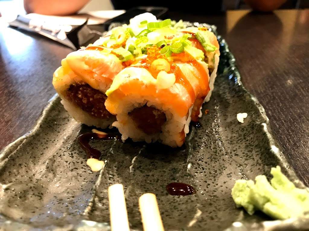 Ayame Sushi | 2046 Nut Tree Rd #A, Vacaville, CA 95687, USA | Phone: (707) 455-7883