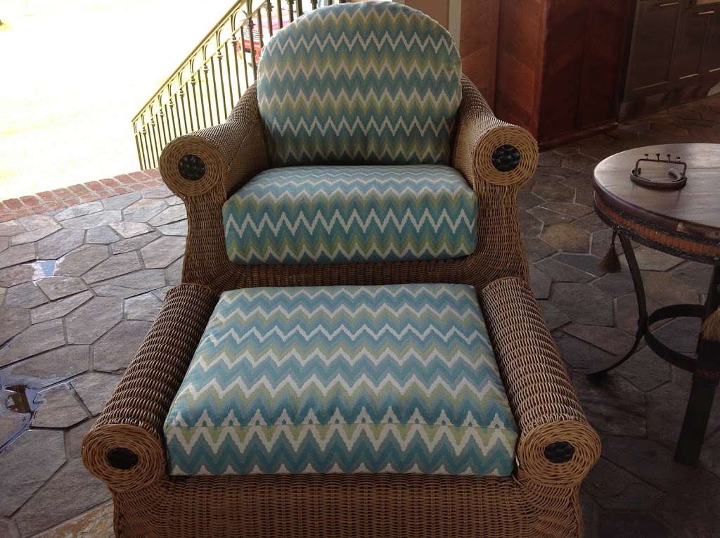 Custom Cushions Etc | 351 Columbia Memorial Pkwy, Kemah, TX 77565, USA | Phone: (832) 867-1283