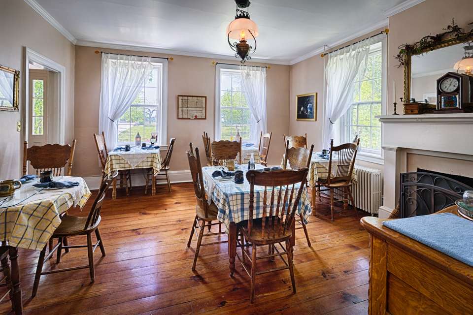 Lightner Farmhouse B&B | 2350 Baltimore Pike, Gettysburg, PA 17325, USA | Phone: (717) 337-9508