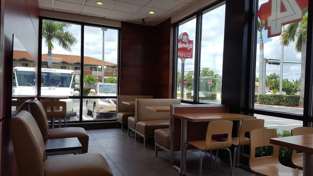 Wendys | 7560 NW 186th St, Hialeah, FL 33015, USA | Phone: (305) 826-1355