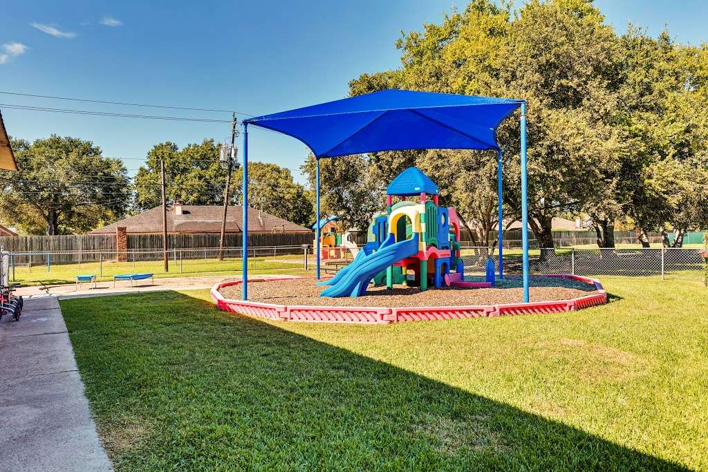 Friendswood KinderCare | 2550 Bay Area Blvd, Friendswood, TX 77546 | Phone: (281) 482-4589