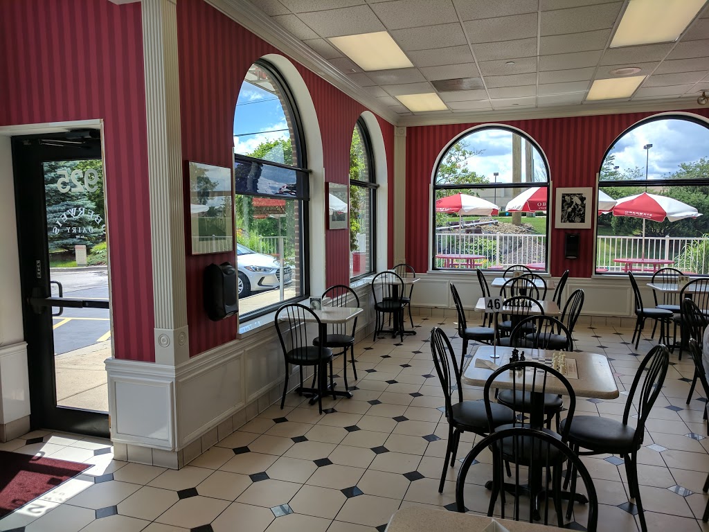 Oberweis Ice Cream and Dairy Store | 925 S, IL-59, Bartlett, IL 60103, USA | Phone: (630) 372-1633