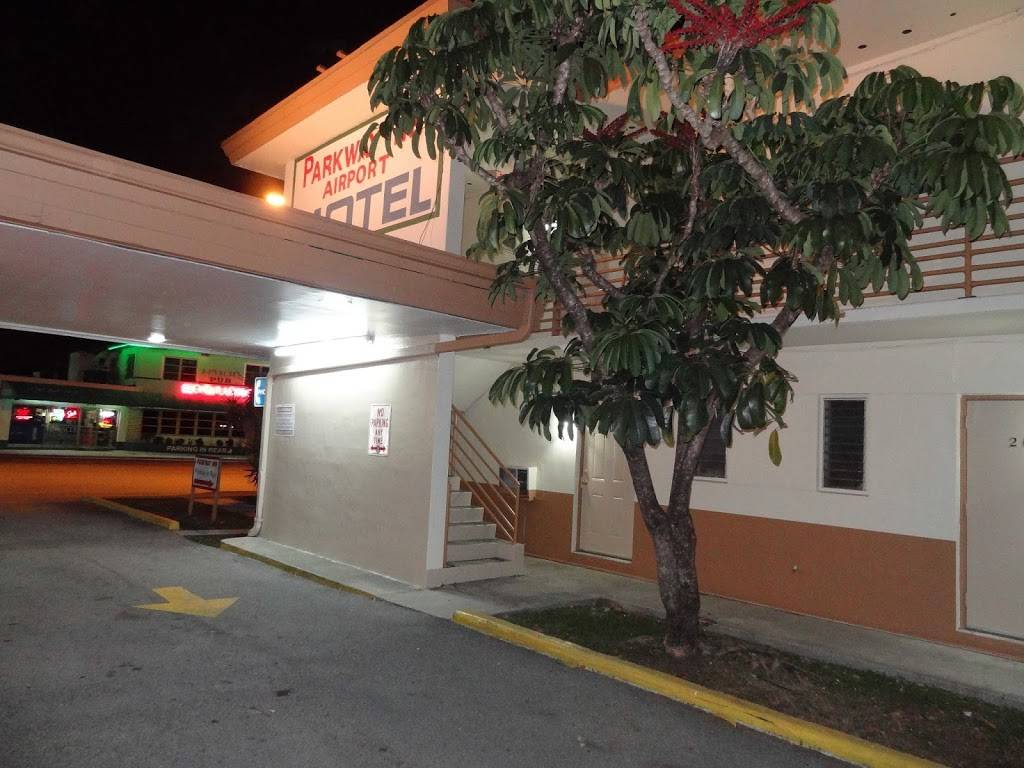 Parkway Inn Airport Motel | 777 Curtiss Pkwy, Miami, FL 33166, USA | Phone: (305) 887-2621