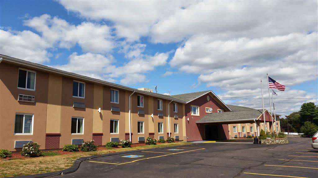 Americas Best Value Inn Foxboro | 105 Washington St, Foxborough, MA 02035 | Phone: (508) 543-4000