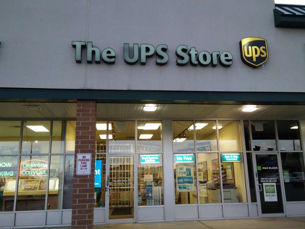 The UPS Store | 1042 Maple Ave, Lisle, IL 60532, USA | Phone: (630) 493-0765