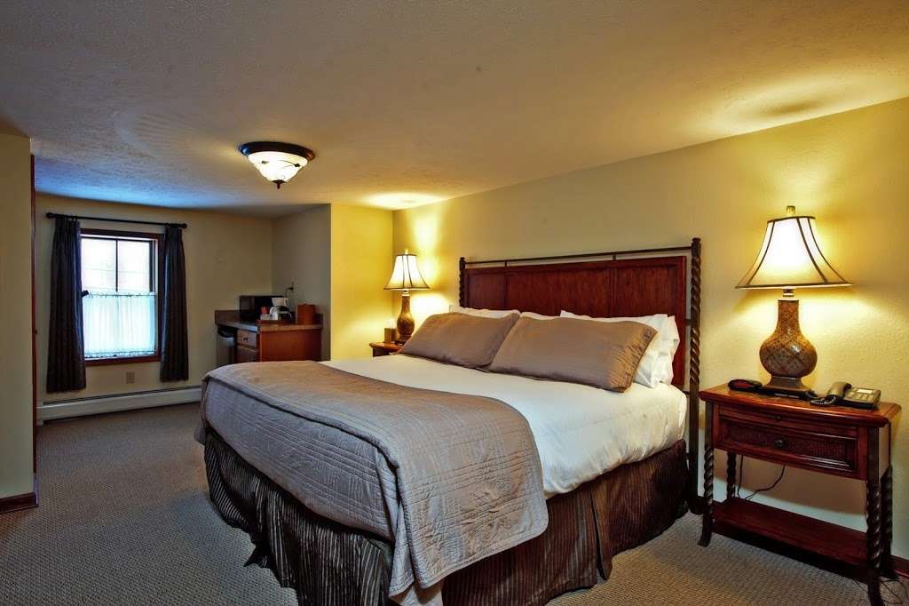 Woodfield Manor | 472 Red Rock Rd, Cresco, PA 18326, USA | Phone: (570) 895-4401