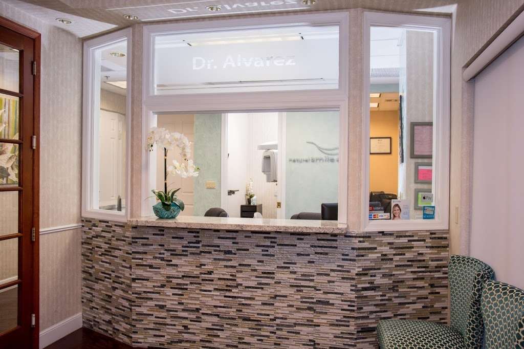 Natural Smile Dentistry | 11601 Kew Gardens Ave, Palm Beach Gardens, FL 33410, USA | Phone: (561) 656-5250