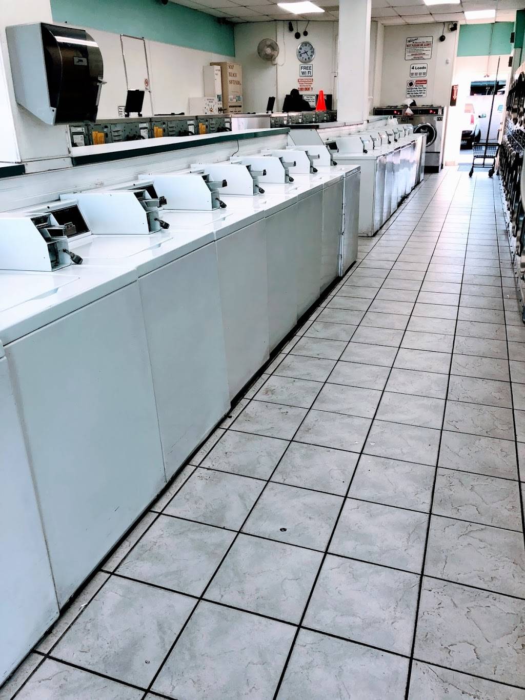 Huntington Coin Laundry | 234 Adams Ave, Huntington Beach, CA 92648 | Phone: (657) 464-3039