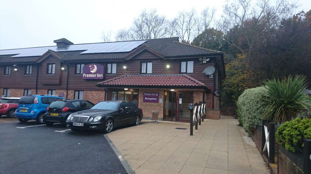 Premier Inn Chessington | Leatherhead Rd, Chessington KT9 2NE, UK | Phone: 0871 527 8228