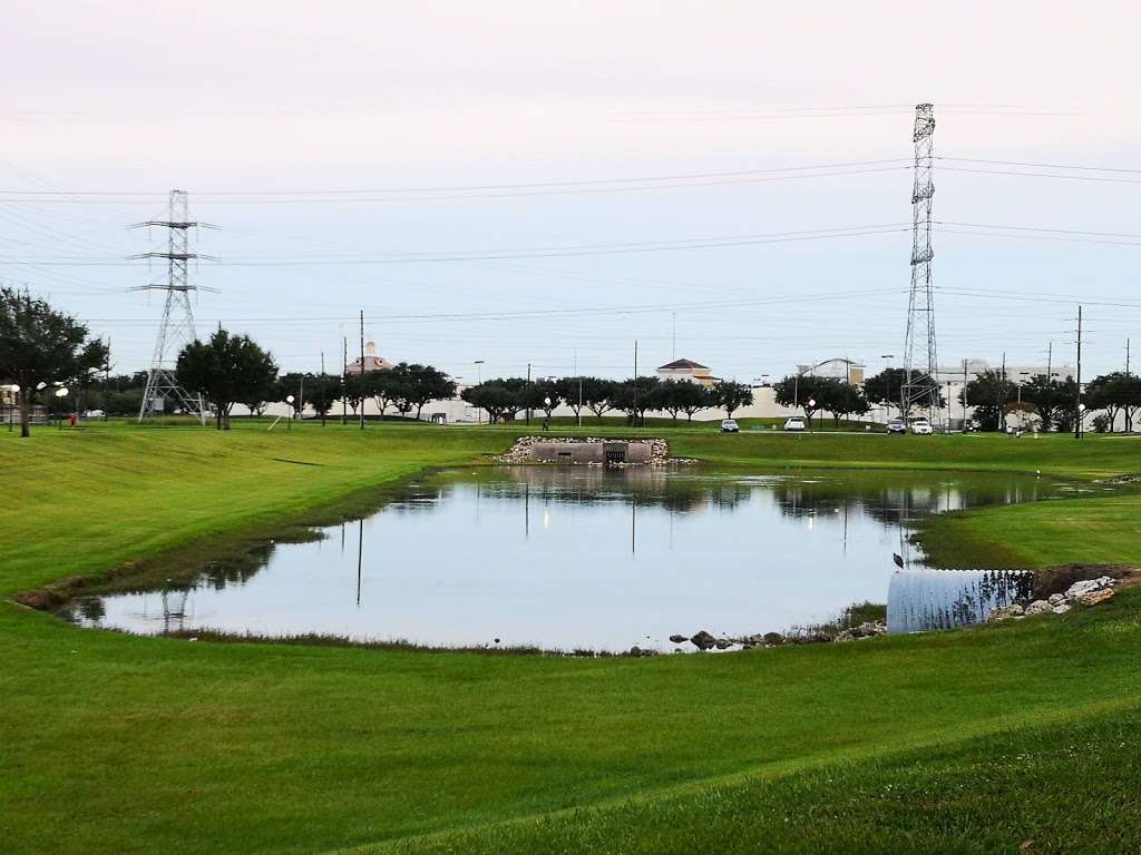 Fountain Lake Park | 10611-, 10751 Fountain Lake Dr, Stafford, TX 77477, USA | Phone: (281) 261-3922