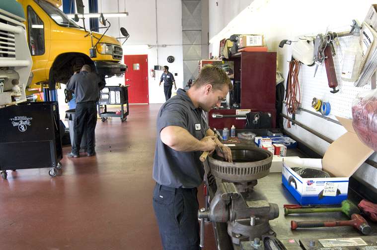 All American Four Wheel Drive & Auto Repair | 3753 Norwood Dr, Littleton, CO 80125, USA | Phone: (303) 816-8890