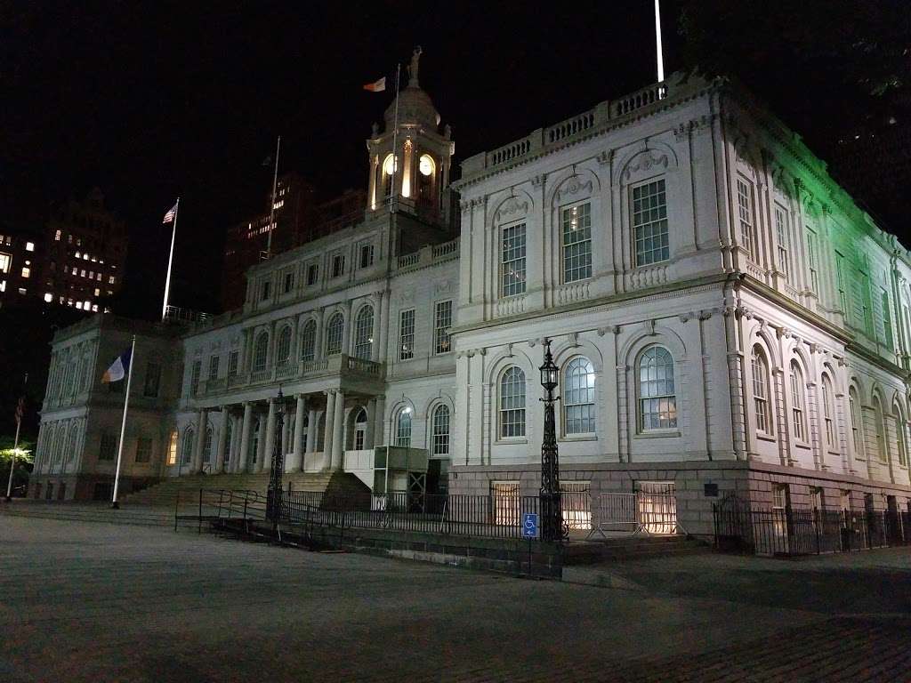 New York City Hall | City Hall Park, New York, NY 10007 | Phone: (212) 639-9675