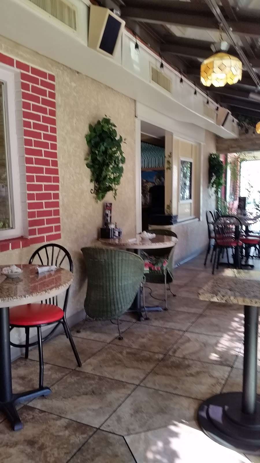 Valentinos Bistro | 518 N Broad St, Lansdale, PA 19446, USA | Phone: (215) 368-9292