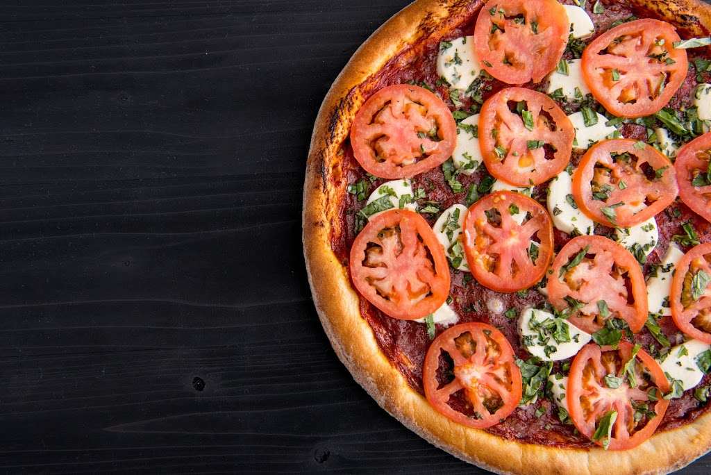 Thick N Tasty Pizza | 5173 Sunset Blvd, Los Angeles, CA 90027, USA | Phone: (323) 407-6811