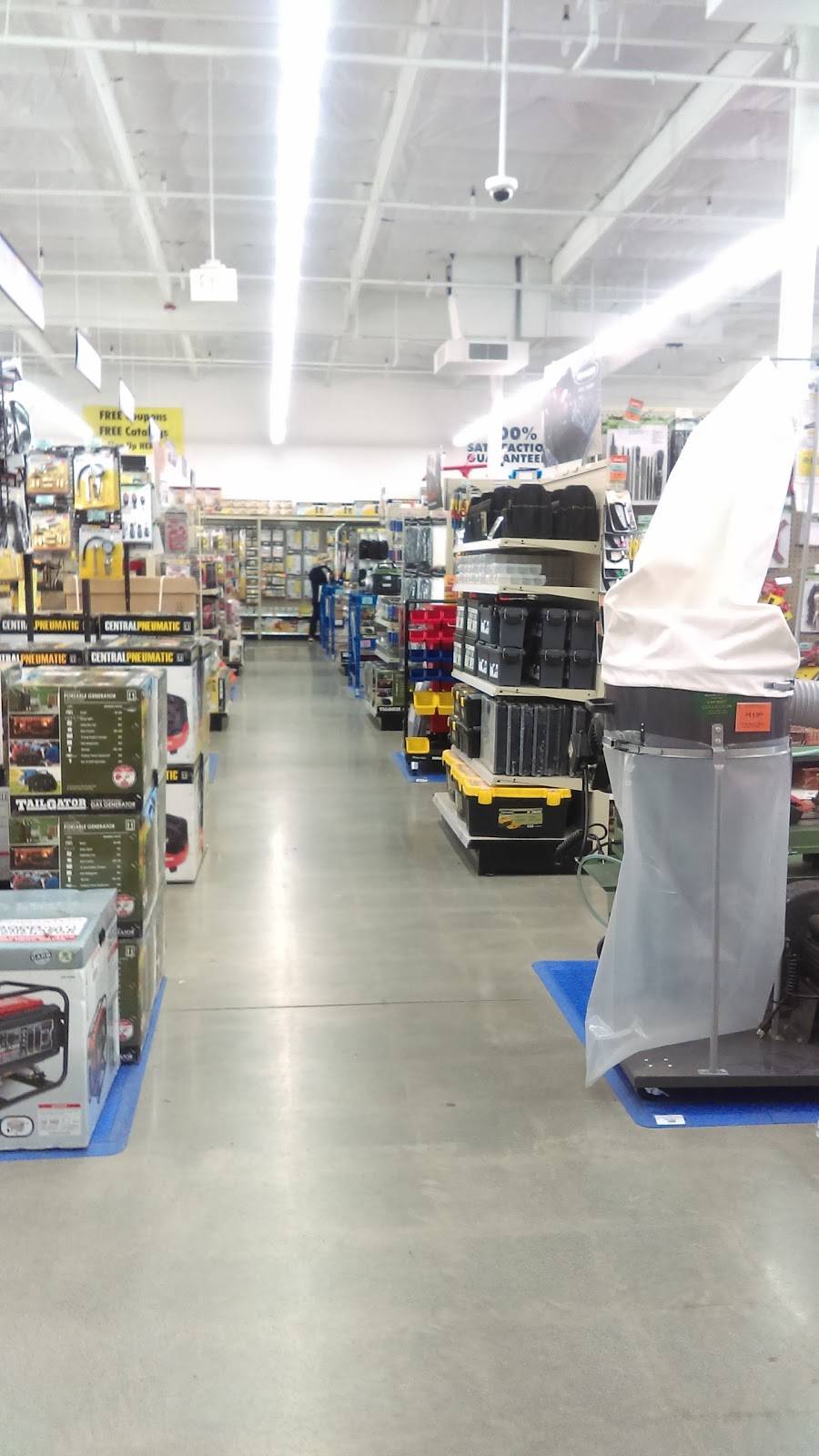 Harbor Freight Tools | 4100 White Ln, Bakersfield, CA 93309, USA | Phone: (661) 832-1781