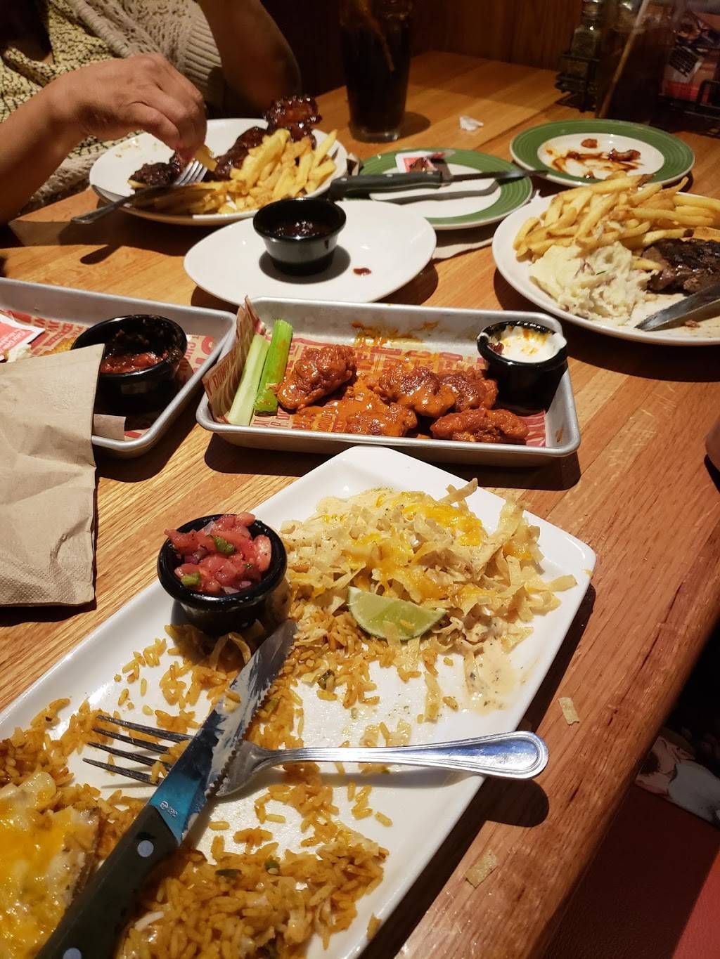 Applebees Grill + Bar | 465 US-46, Totowa, NJ 07512, USA | Phone: (973) 812-0011