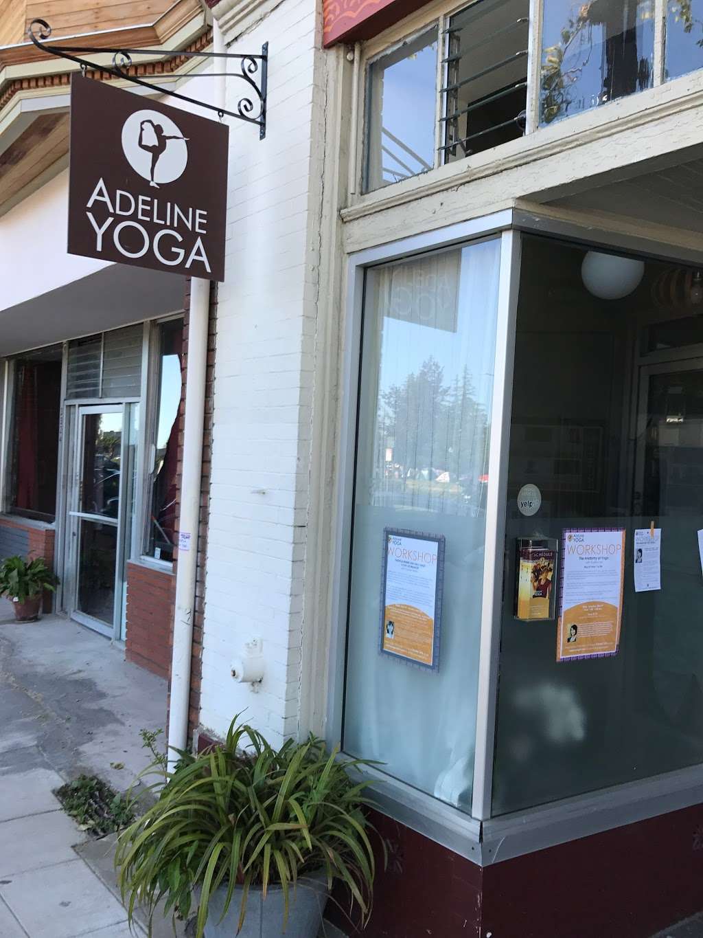 Adeline Yoga Studio | 3320 Adeline St, Berkeley, CA 94703, USA | Phone: (510) 982-1873