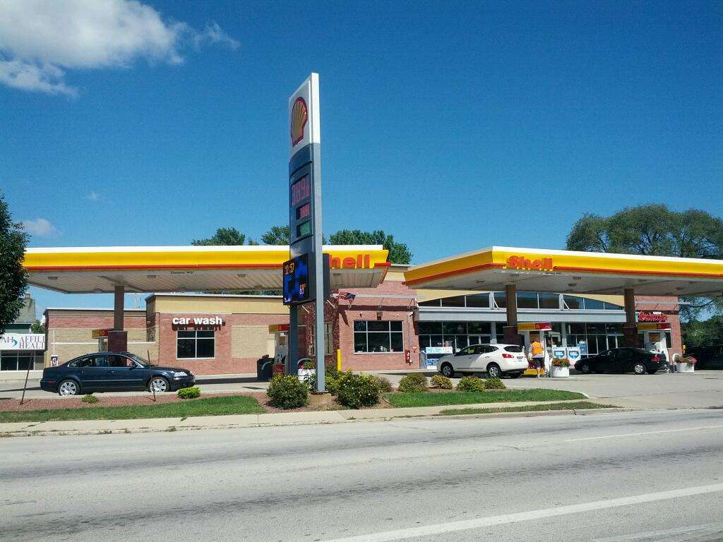 Shell | 110 E Layton Ave, Milwaukee, WI 53207, USA | Phone: (414) 763-6510