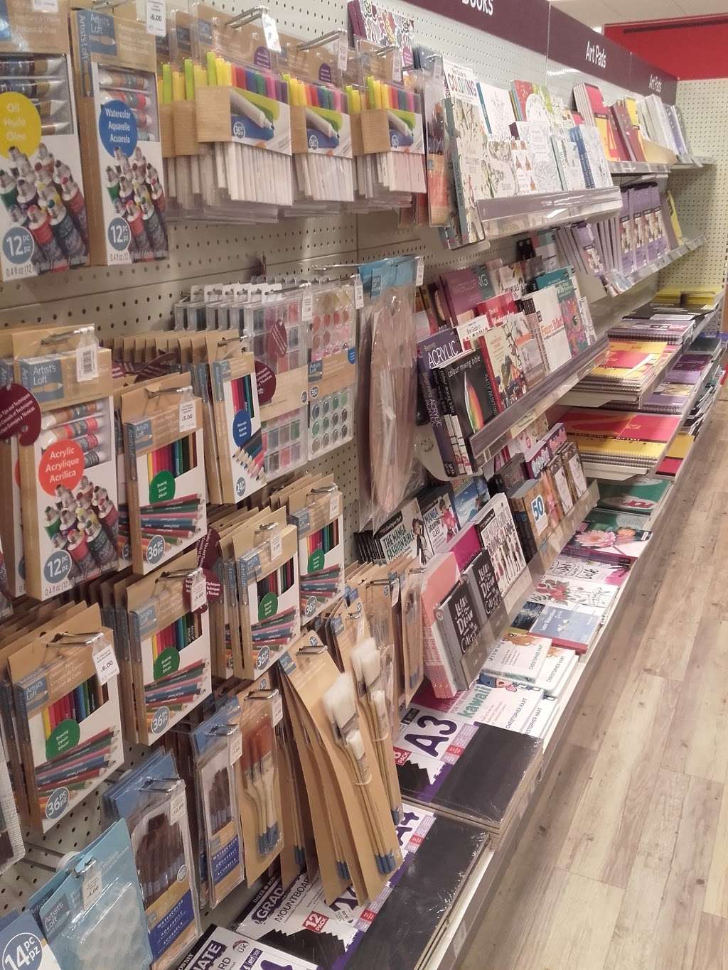 Hobbycraft Orpington | 20, Nugent Shopping Park, Cray Ave, Orpington BR5 3RP, UK | Phone: 0330 026 1076