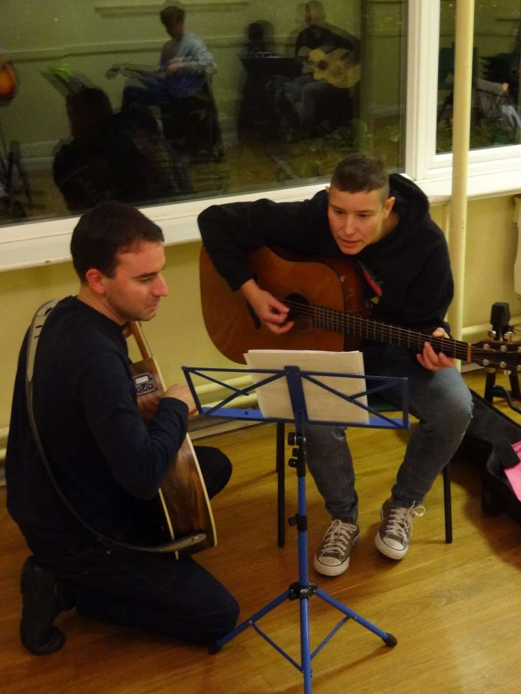 Guitar Lessons @ Leybourne Chase Community Centre | 82 Hawley Dr, West Malling ME19 5FL, UK | Phone: 07762 141221
