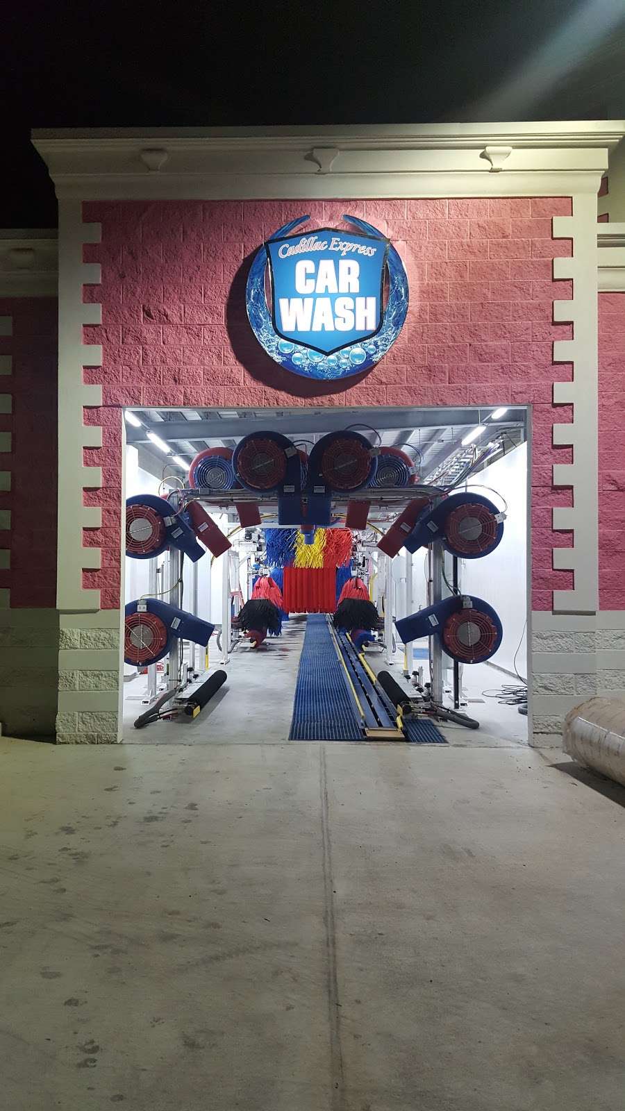 Cadillac Express Carwash | 12940 S Post Oak Rd, Houston, TX 77045 | Phone: (832) 968-3747