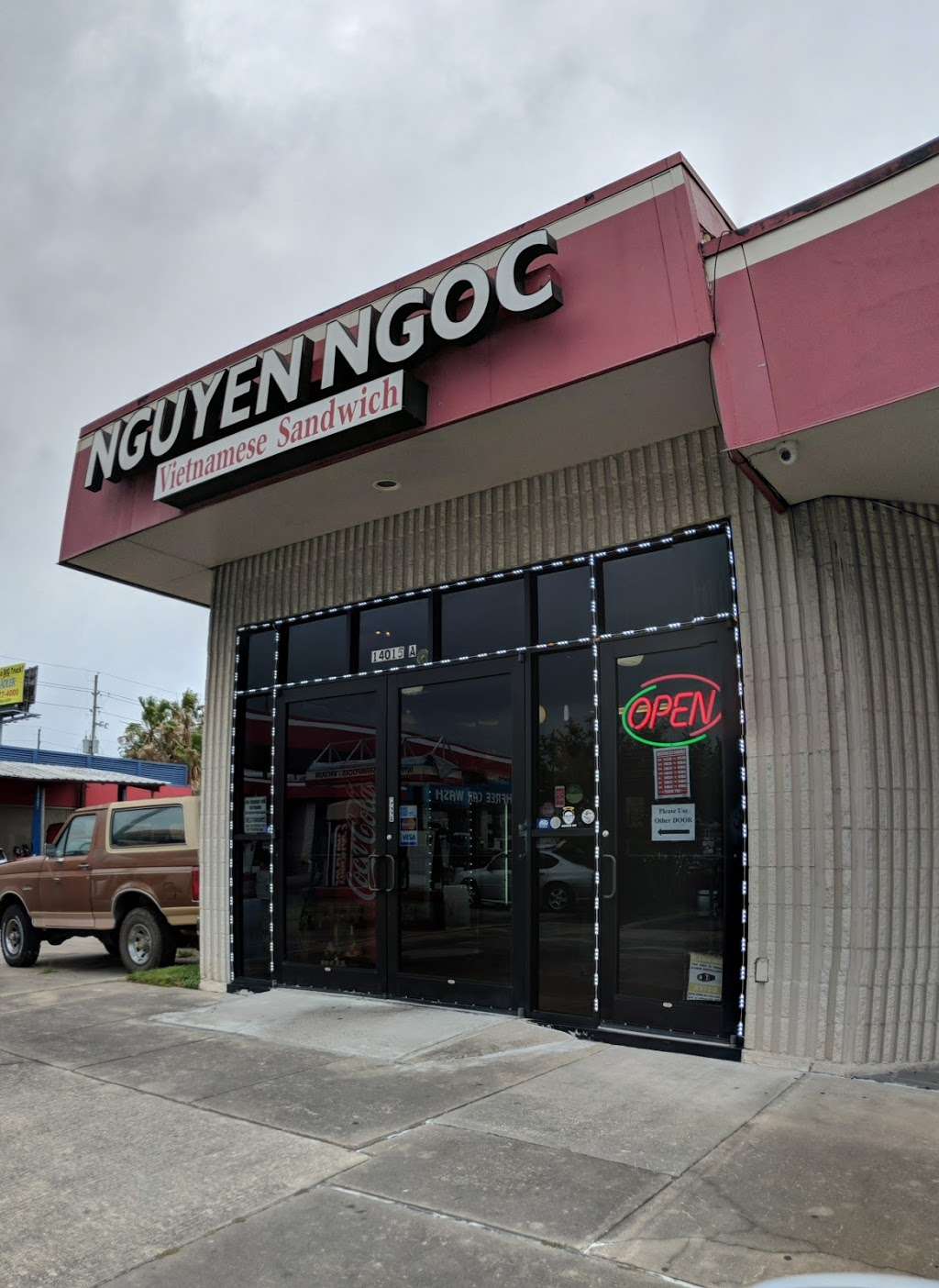 Nguyen Ngoc Vietnamese Sandwich | 14015 Bammel North Houston Rd a, Houston, TX 77014, USA | Phone: (281) 895-8998