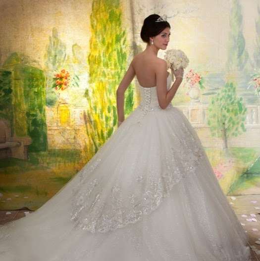 Marias Bridal Boutique | 400 N 5th St, Eagle Lake, FL 33839, USA | Phone: (863) 318-8111