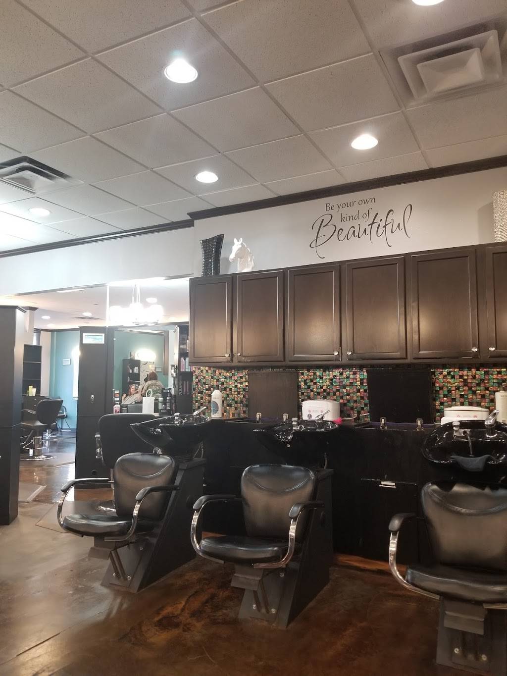 Salon Lavish | 10248 W 13th St N, Wichita, KS 67212, USA | Phone: (316) 200-7959