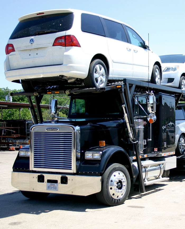 Lightning Auto Transport | Creekview Dr, Columbus, IN 47201, USA | Phone: (812) 657-0898