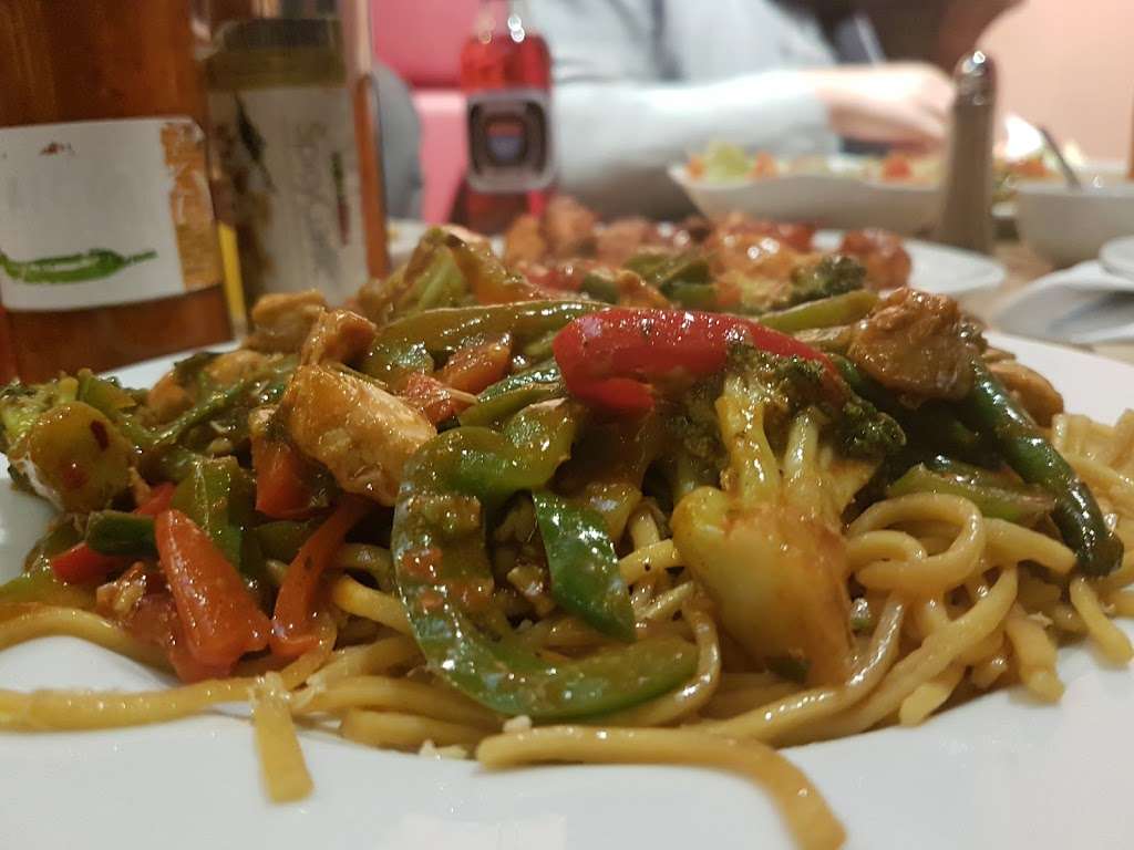 Wok & Grill | 9 Mile End Rd, London E1 4TP, UK | Phone: 020 7790 5500