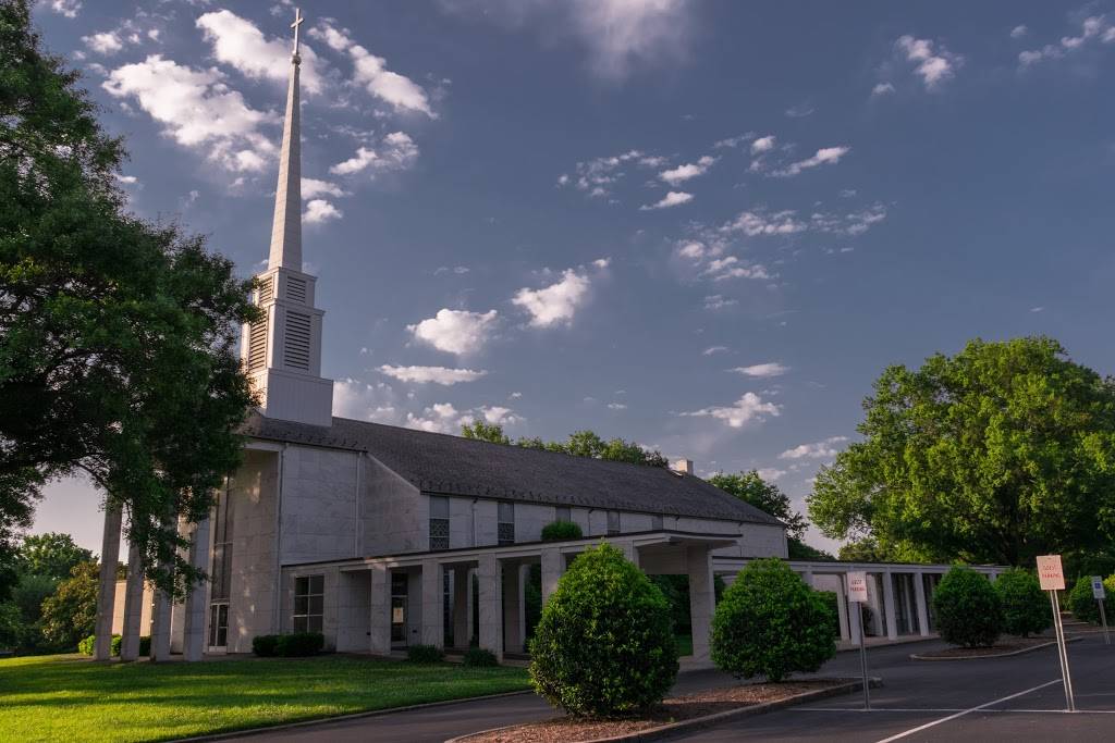 First Christian Church 2320 Country Club Rd Winston Salem Nc 27104 Usa