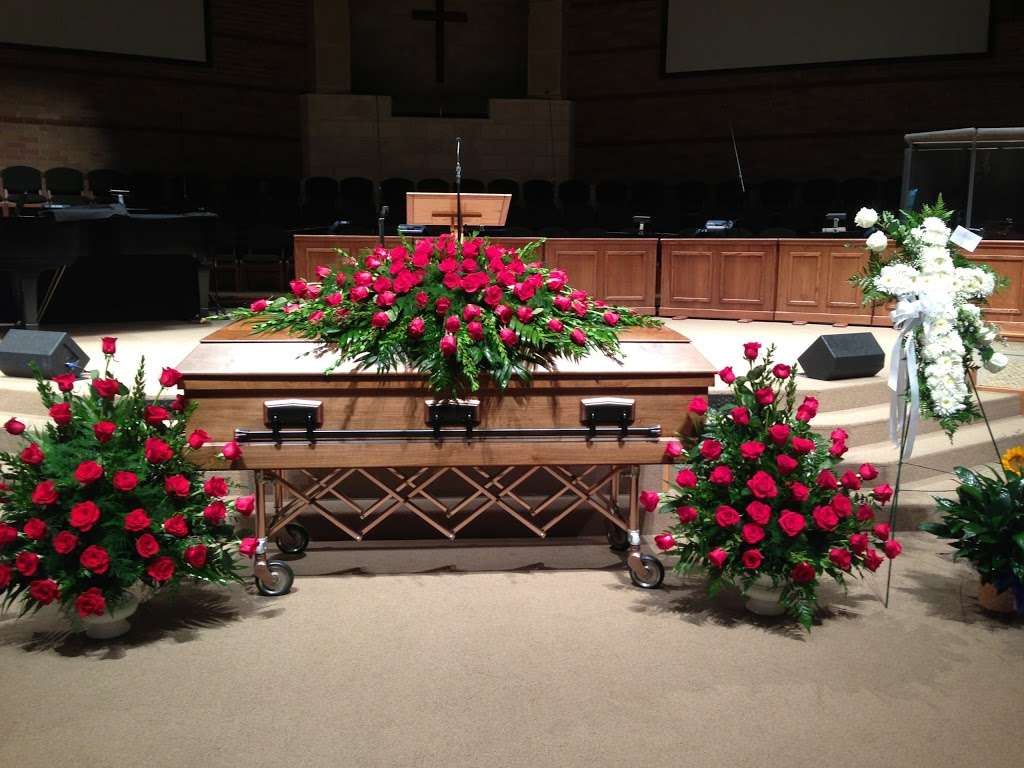 Conroe Funeral Directors | 1504 N Thompson St, Conroe, TX 77301, USA | Phone: (936) 756-2210