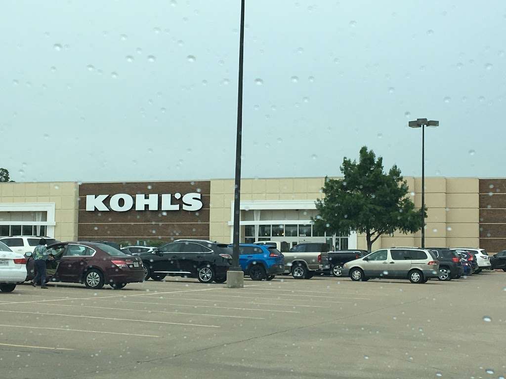 Kohls Grand Prairie | 3865 S Carrier Pkwy, Grand Prairie, TX 75052, USA | Phone: (972) 263-1099