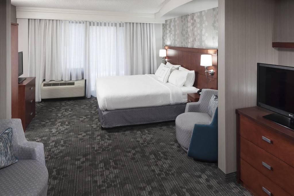 Courtyard by Marriott Suffolk Chesapeake | 8060 Harbour View Blvd, Suffolk, VA 23435 | Phone: (757) 483-5777