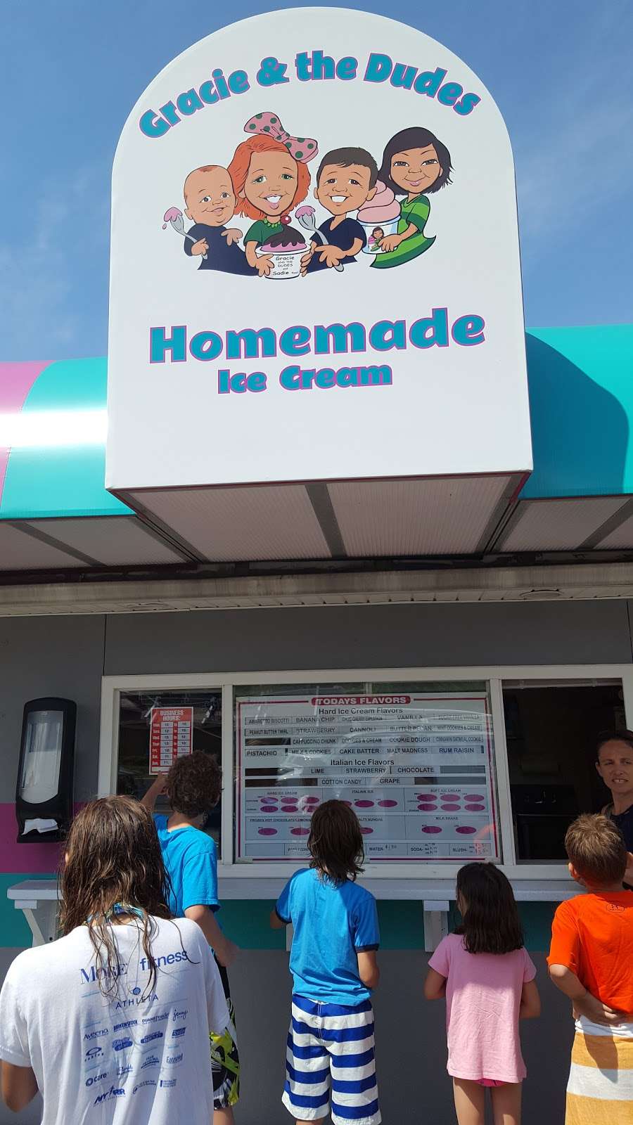Gracie and the Dudes Homemade Ice Cream | 1062 Ocean Ave, Sea Bright, NJ 07760, USA | Phone: (732) 741-3333