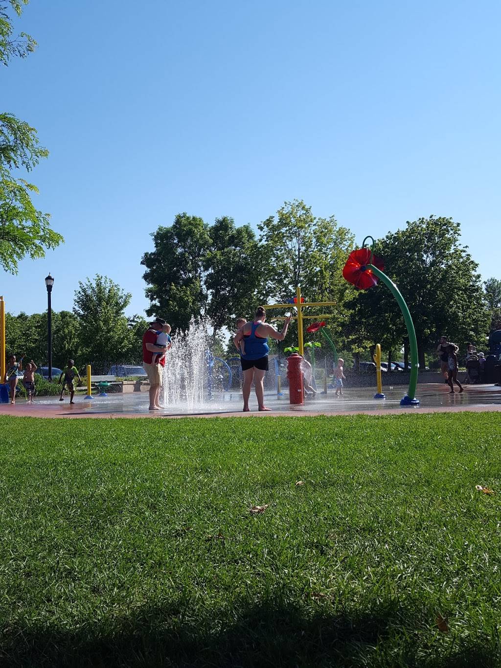 Andrews Park Splash Pad | 7200 117th Ave N, Champlin, MN 55316, USA | Phone: (763) 421-2820